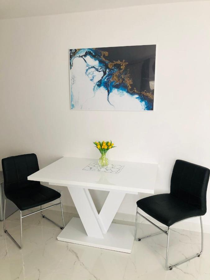 Kaliny Apartamenty Wanny Z Hydromasazem Chorzów Extérieur photo