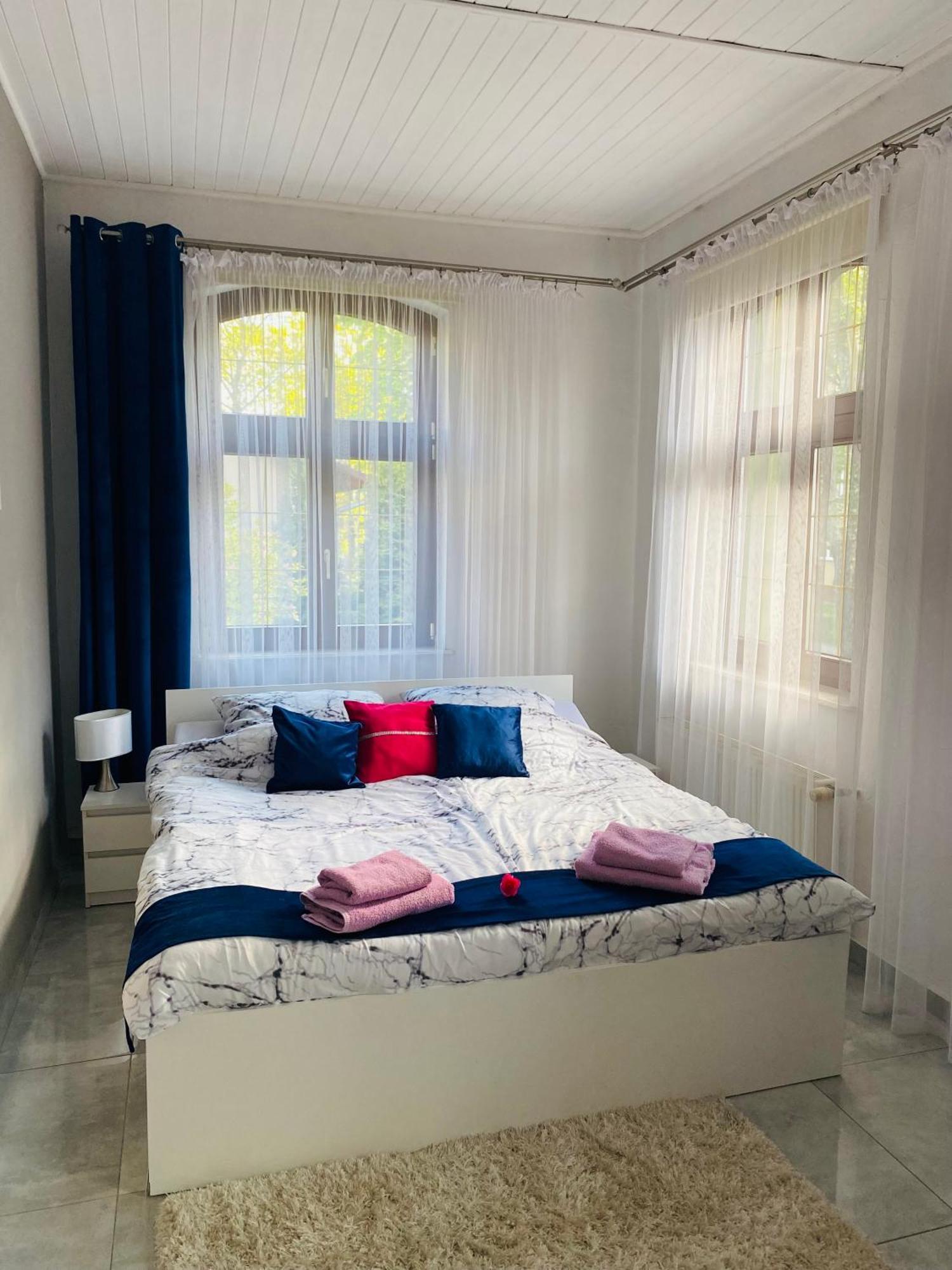 Kaliny Apartamenty Wanny Z Hydromasazem Chorzów Extérieur photo